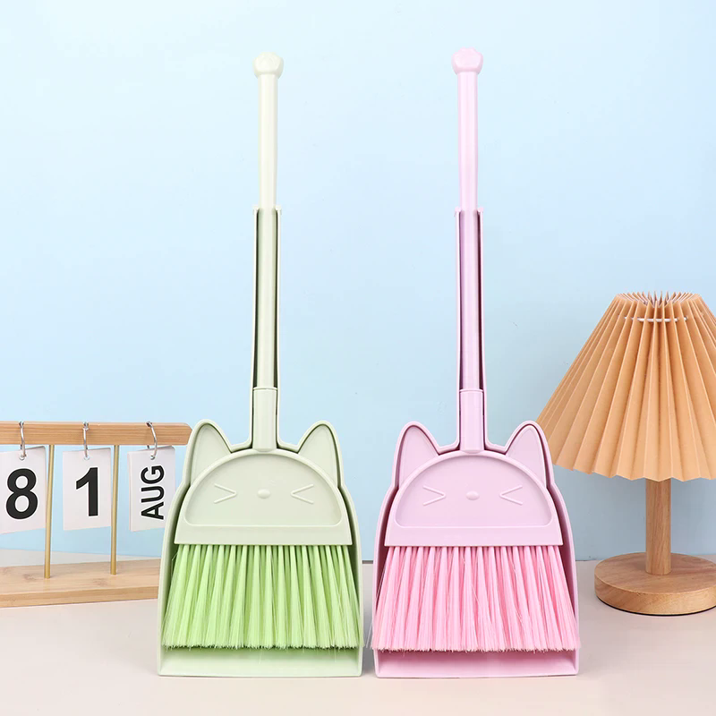 1 Set Cartoon Flexible Bristle - Kids Outdoor Broom recension och pris