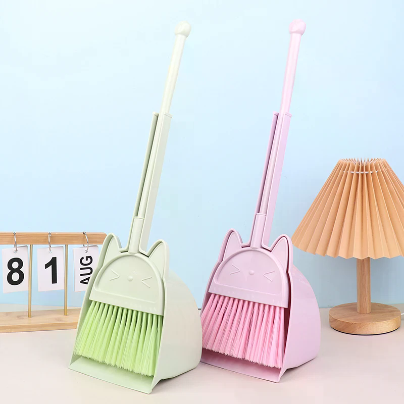 1 Set Cartoon Flexible Bristle - Kids Outdoor Broom recension och pris